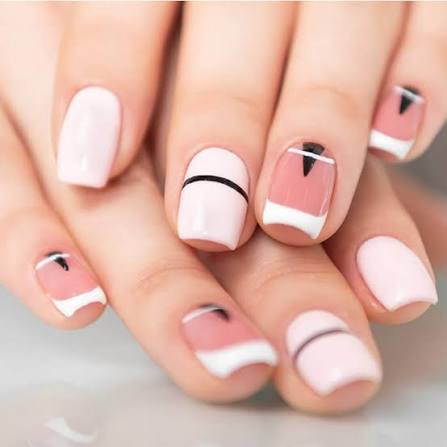 Acrylic vs Dip Powder Nails: What's the Difference?